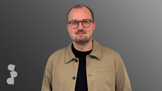 Från struktur till smarta lösningar: Så driver Thomas utveckling hos kund