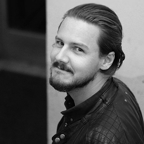 Nils Lindfors nils.lindfors@bluepartner.se 010 - 200 79 49